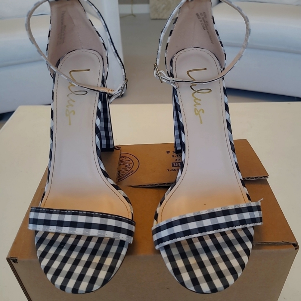 Womens Lulus Strappy Heels 6.5